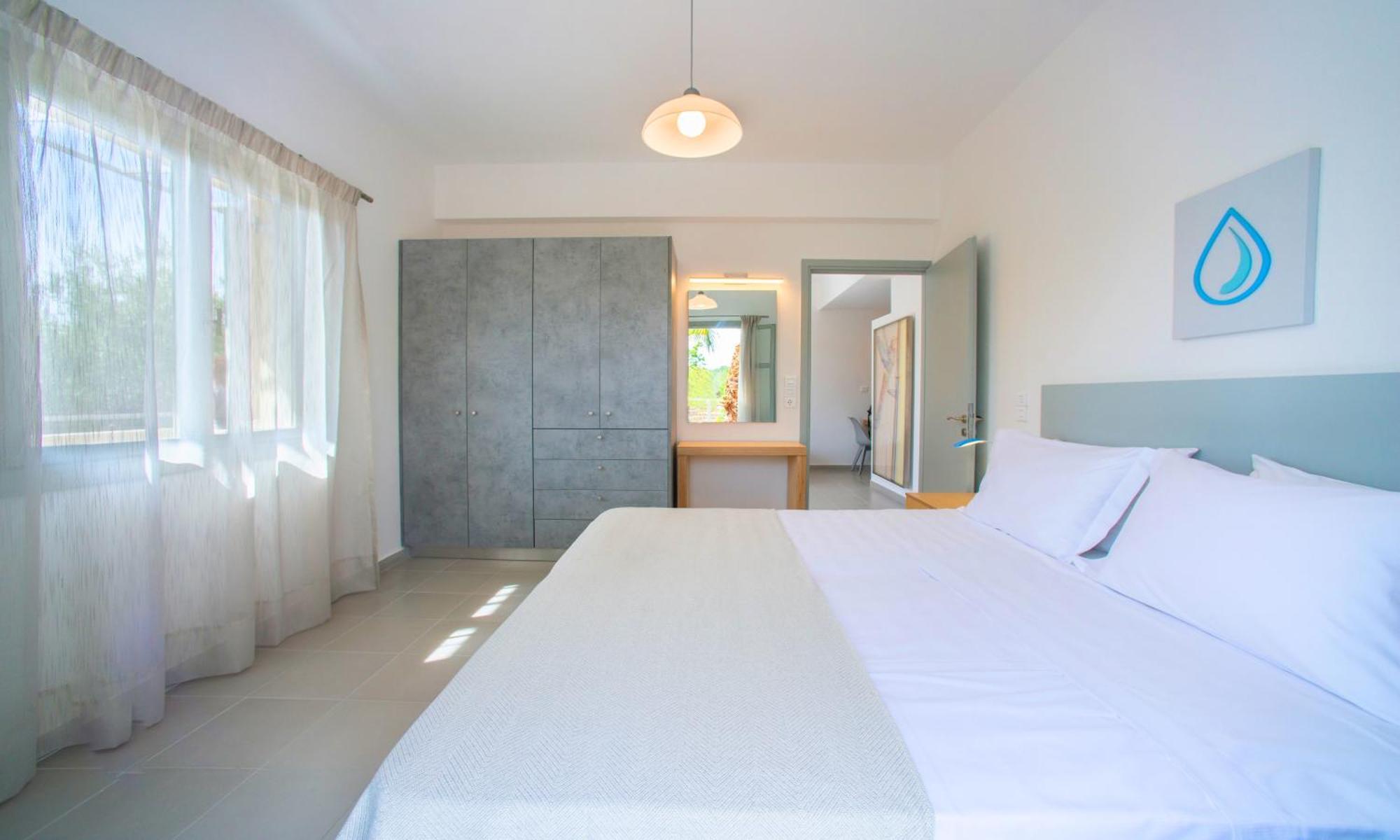 Elounda Garden Suites Heated Pool Room photo
